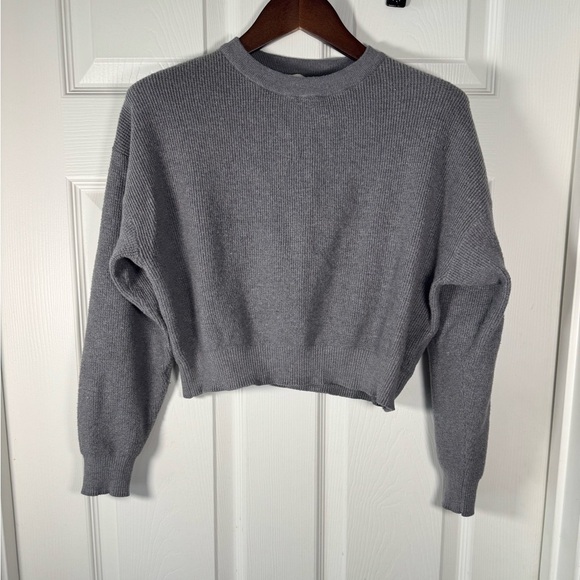 Stone + Sage Sweaters - Stone + Sage Cropped Ribbed Charcoal Gray Long Sleeve Sweater Size Small